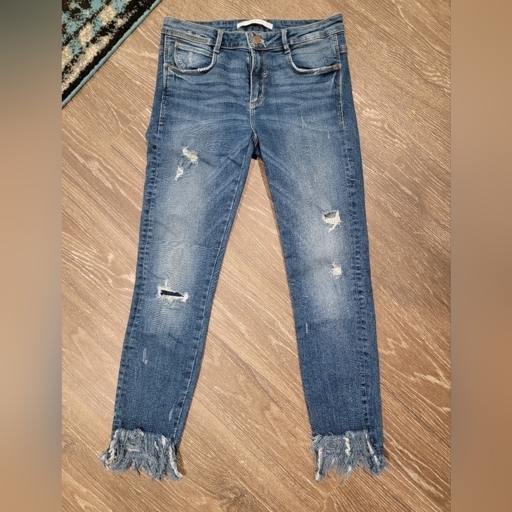 Zara trafaluc denimwear Frayed Step Hem bottom straight leg Size 6